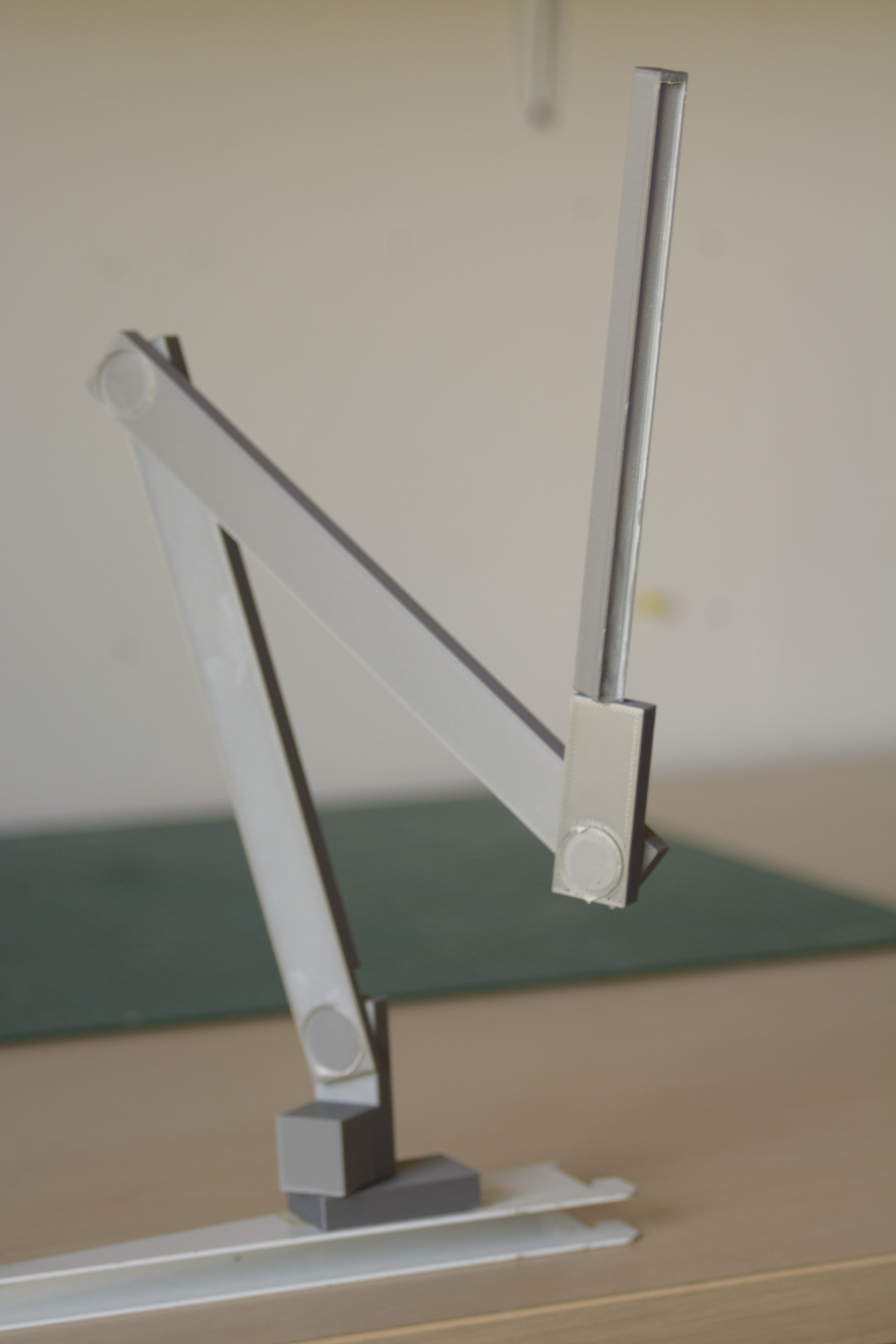 1:2 scale model
